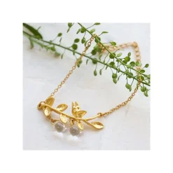 Braclet Totoro White Hidden In A Leaf - My Neighbor Totoro