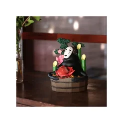 Diorama No Face Golden Bucket & Bamboos - Spirited Away