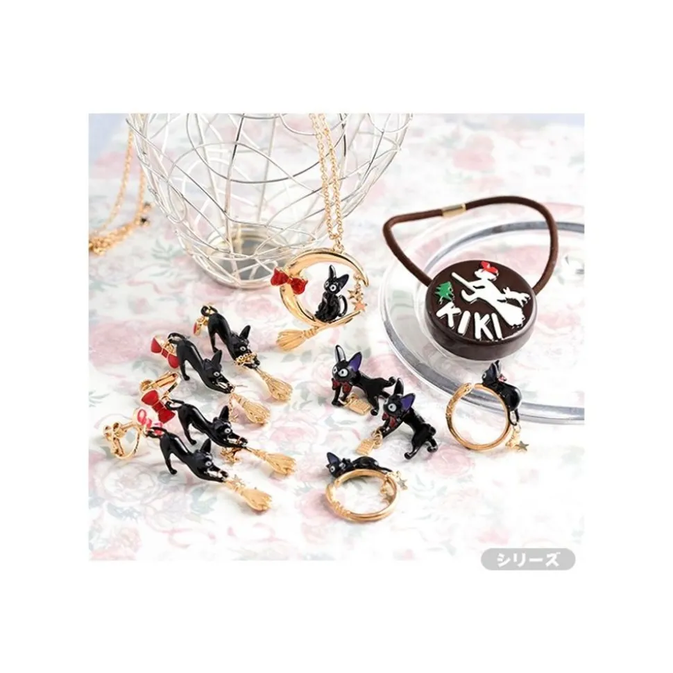 Jiji With Moon Necklace - Kiki'S Delivery Service