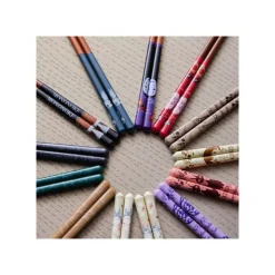 Lacquered Chopsticks 21Cm Sketches Pink - Kiki'S Delivery Service