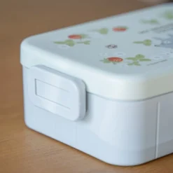 Lunch Box 4 Locks 650Ml Rasberry Collection - My Neighbor Totoro