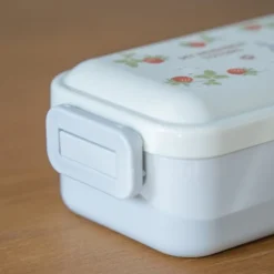 Lunch Box 4 Locks 530Ml Rasberry Collection - My Neighbor Totoro
