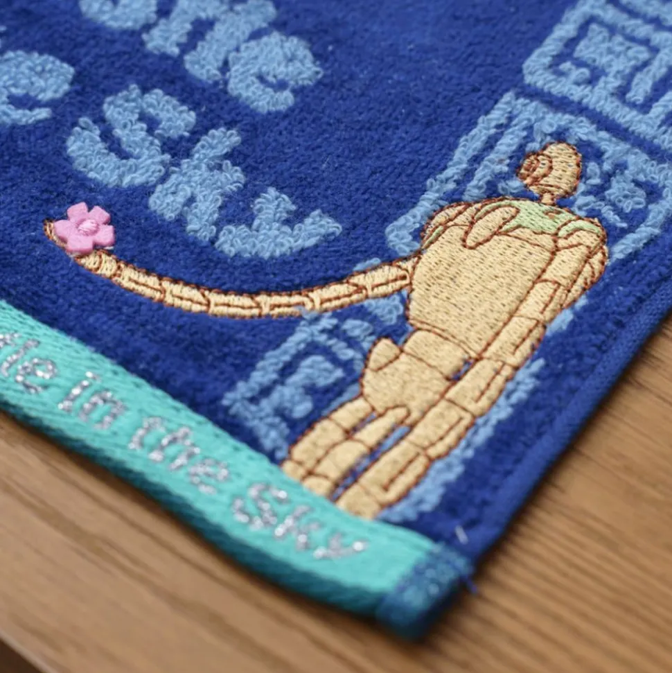 Mini Towel Volucite Crystal Amulet 25X25 Cm - Castle In The Sky