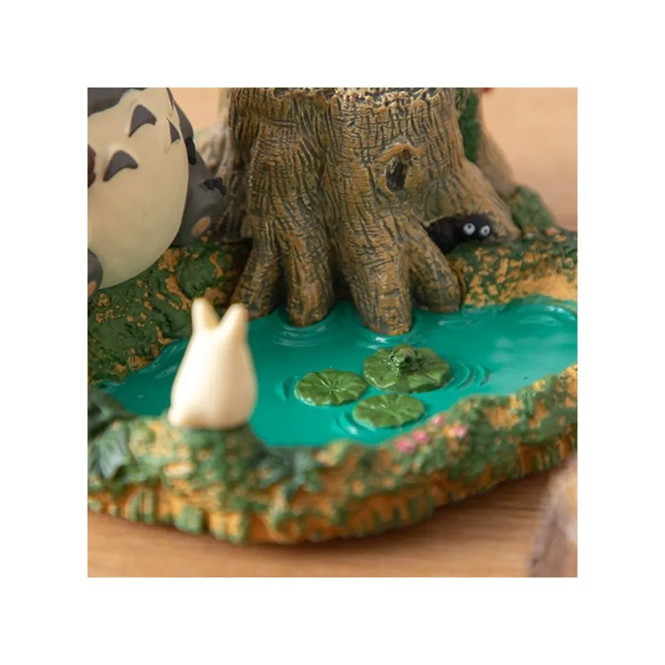 Pencil Holder Figurines Totoro By The Pond - My Neighbor Totoro