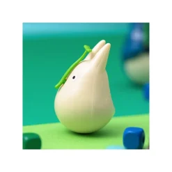 Round Bottomed Figurine Small Totoro With Leaf - My Neighbor Totoro