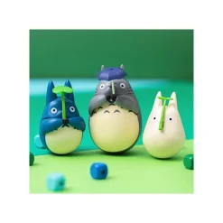 Round Bottomed Figurine Small Totoro With Leaf - My Neighbor Totoro
