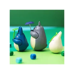 Round Bottomed Figurine Small Totoro With Leaf - My Neighbor Totoro