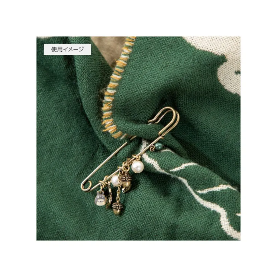 Safety Pin Brooch Totoro & Leaves - My Neighbor Totoro
