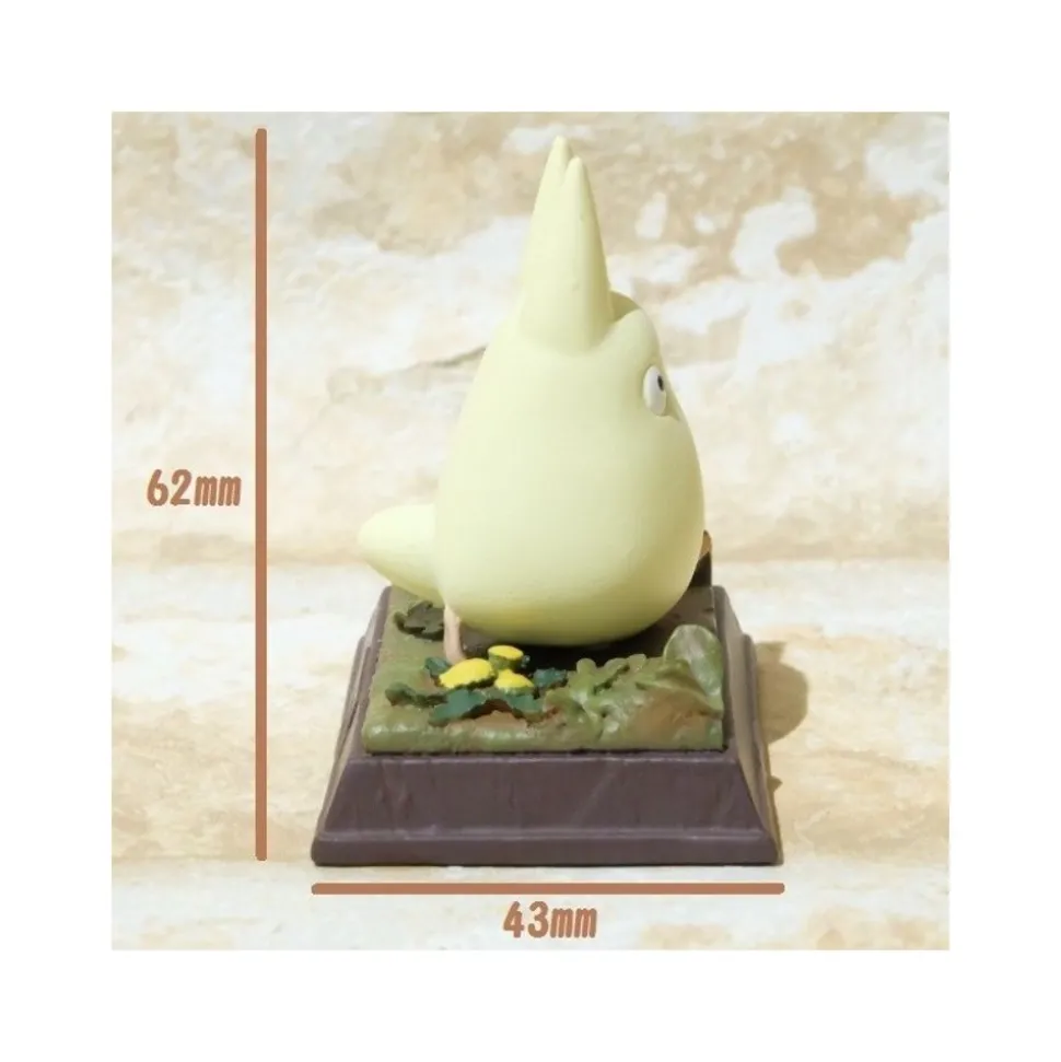 Statue Collection Stop Motion Totoro White Race Pose 1 - My Neighbor Totoro
