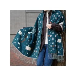 Stole With Button Walking In Snow - My Neighbor Totoro