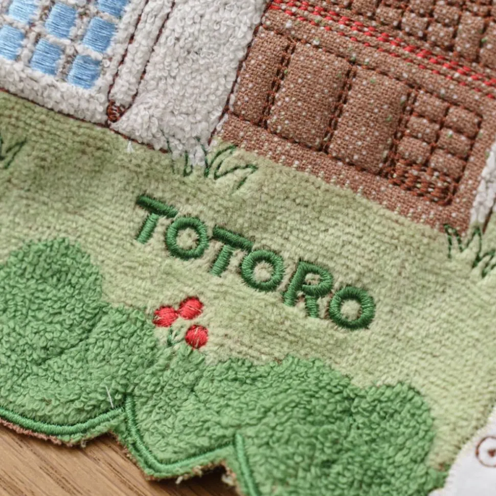 Towel Totoro In The Sky 34X80 Cm - My Neighbor Totoro