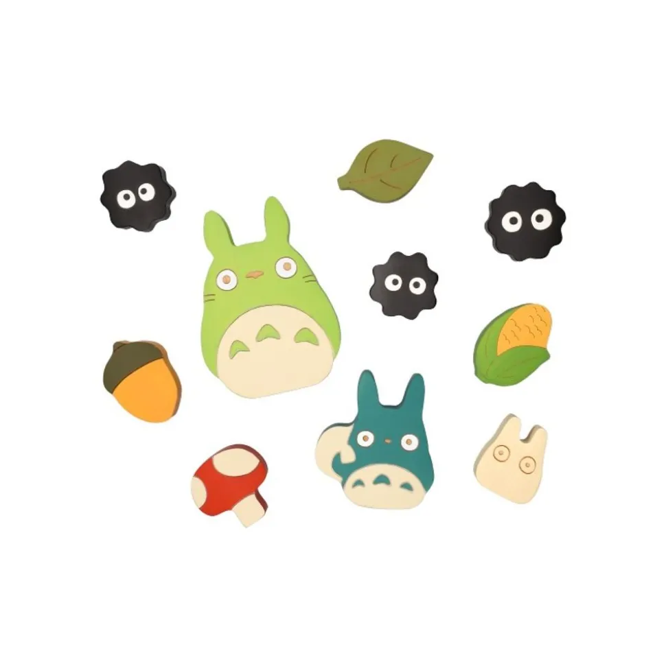 Wood Figurine Totoro With Soot Sprites - My Neighbor Totoro